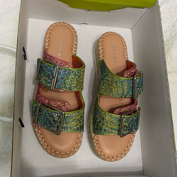 Gianni Bini Rhinestone Banded Flatforms - Picture 6 of 9